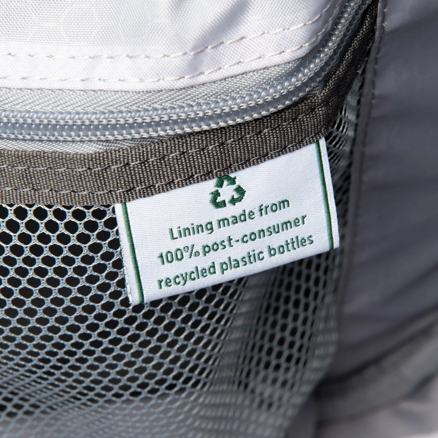 Travelpro Maxlite® 5 Soft Tote 16 Travelpro Maxlite® 5 Soft Tote - Image 14