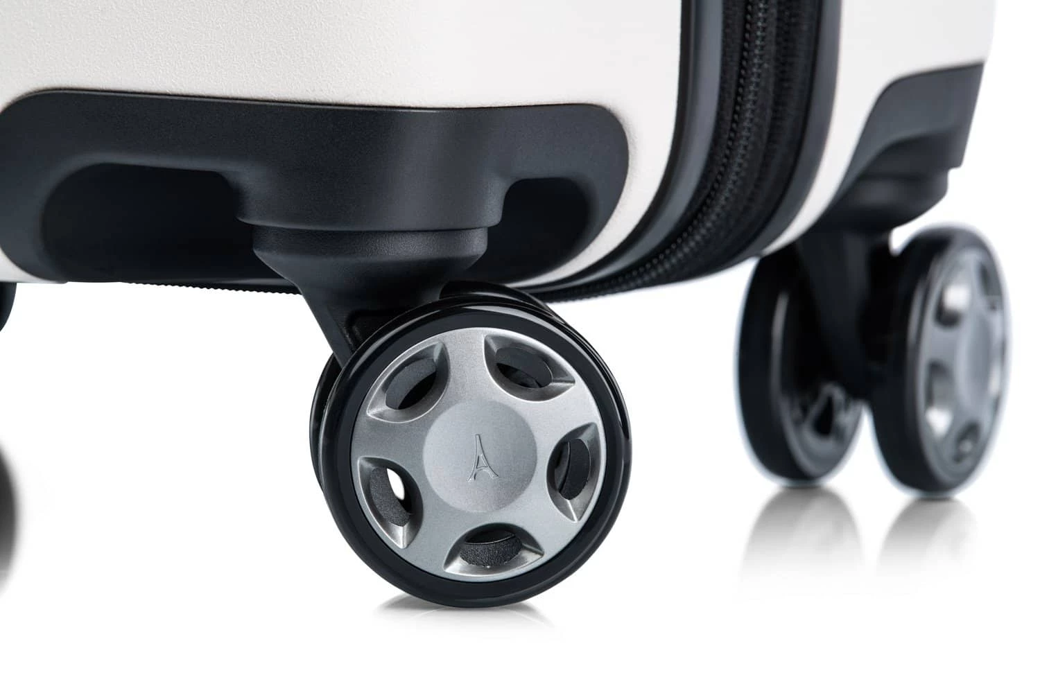 Travelpro® X Travel + Leisure® Carry-On / Large Check-In Trunk Set 20 Travelpro® X Travel + Leisure® Carry-On / Large Check-In Trunk Set - Image 18