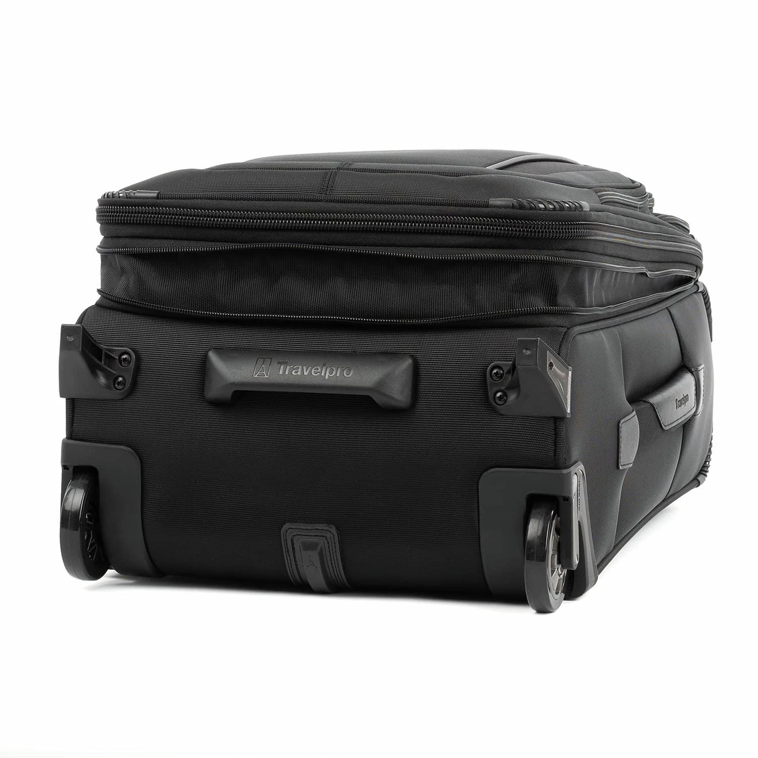 Travelpro Crew™ VersaPack™ Global Carry-On Expandable Rollaboard® 6 Travelpro Crew™ VersaPack™ Global Carry-On Expandable Rollaboard® - Image 4