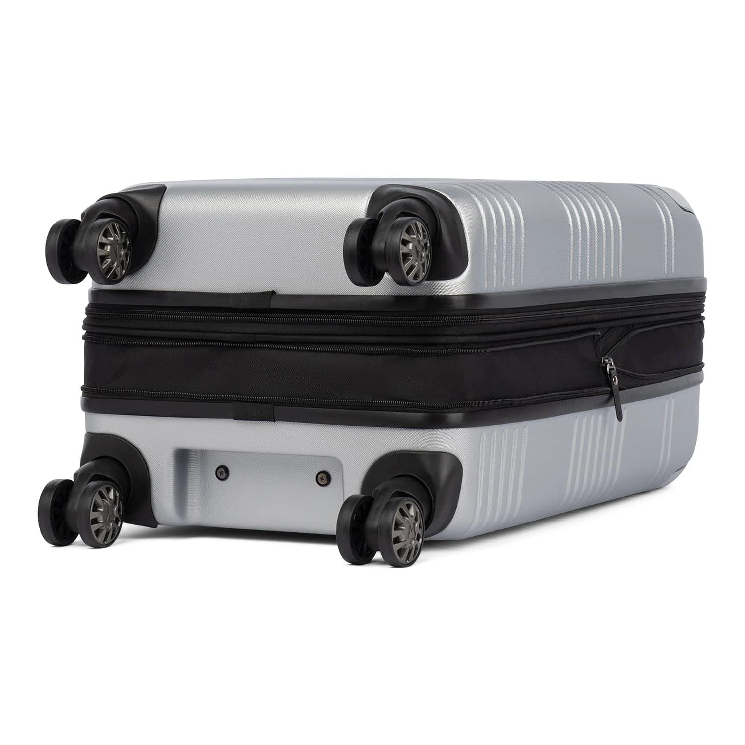 Travelpro Roundtrip® Carry-On / Medium Check-In Hardside Set 7 Travelpro Roundtrip® Carry-On / Medium Check-In Hardside Set - Image 5